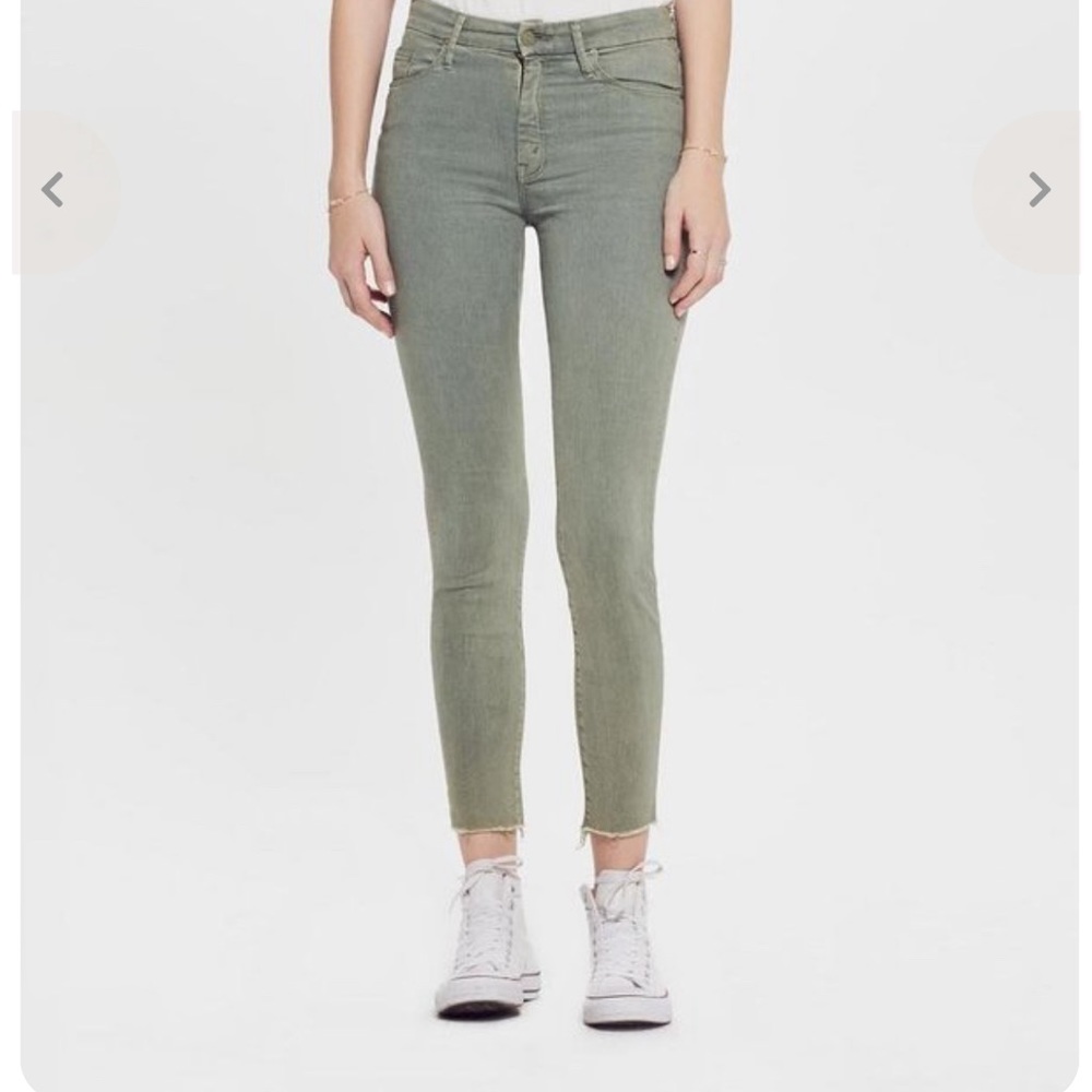 MOTHER Denim High Waisted Looker Ankle Fray in Trespassing Wash (army green)